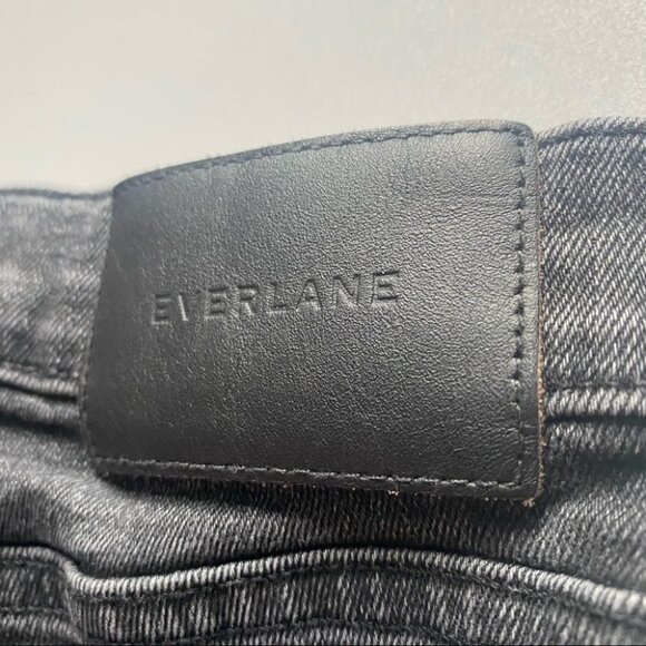 Everlane | The Mid rise Skinny Jean | Washed Black - Picture 7 of 9